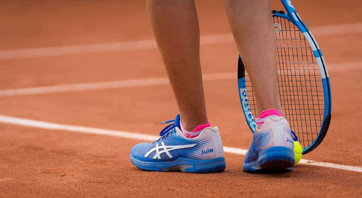 tennis shoes for women